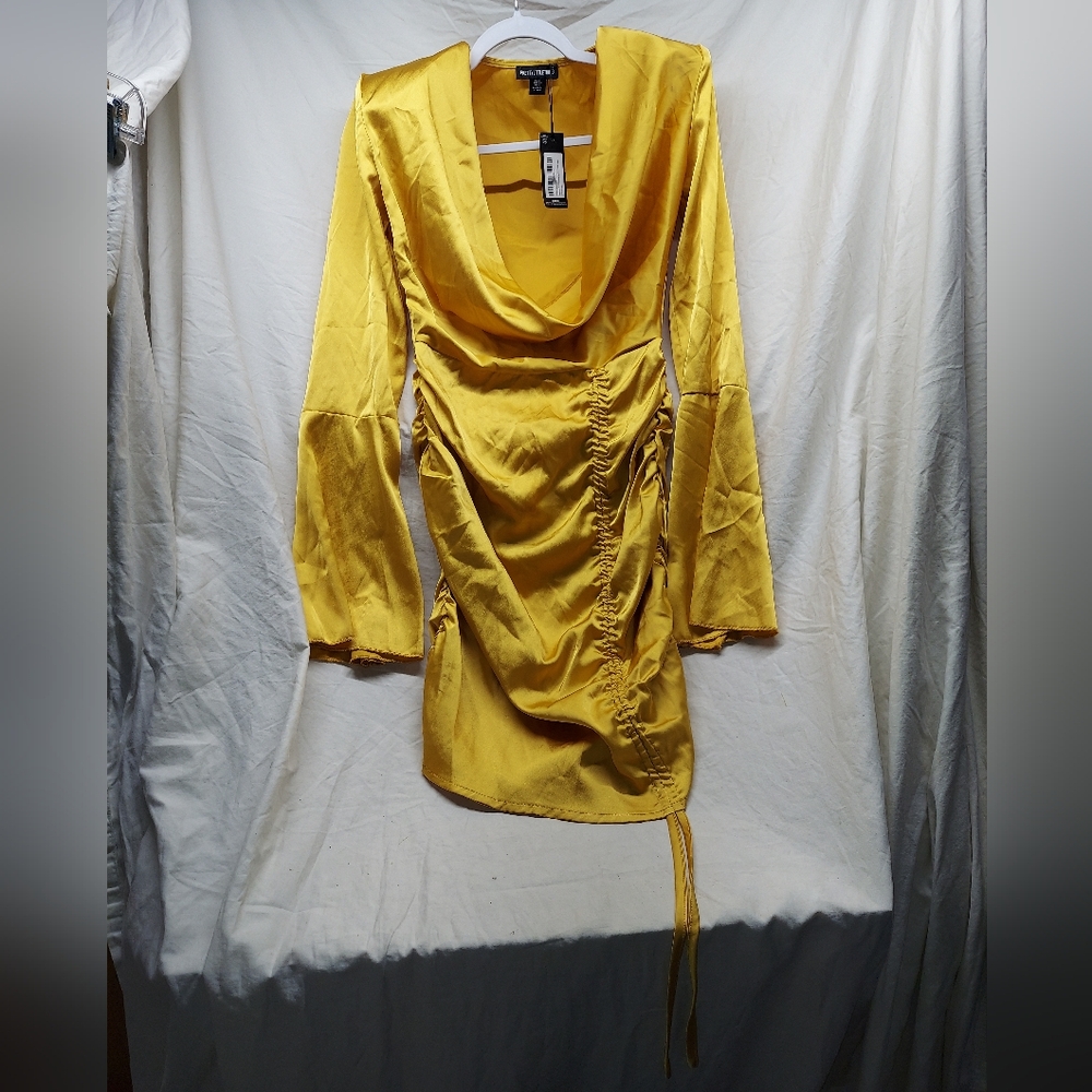 Pretty Little Thing Mini Dress Yellow Ruched Plunge Cowl Neck Drape Size 2 NWT